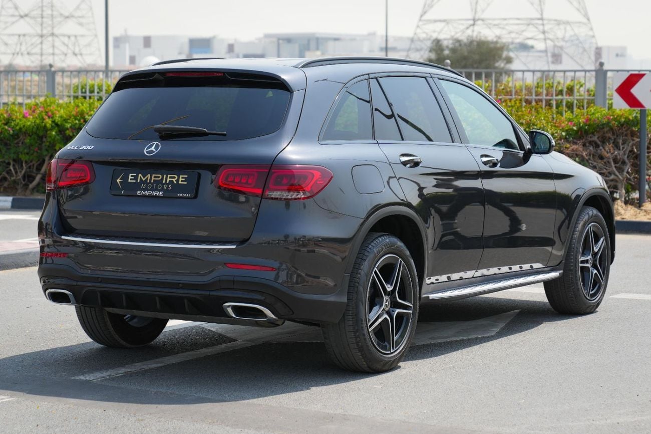 Mercedes Benz GLC 300 AMG 4MATIC 2.0L