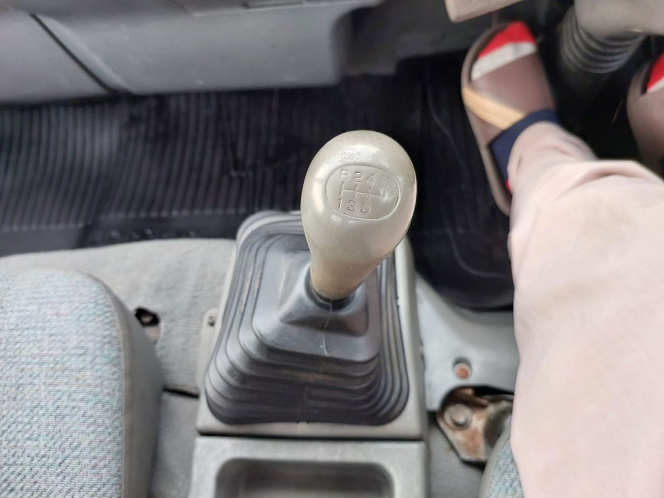 ميتسوبيشي فوسو كانتير MITSUBISHI CANTER TRUCK RHD 1996 MODEL 4.5 L DIESEL MANUAL(PM20996)