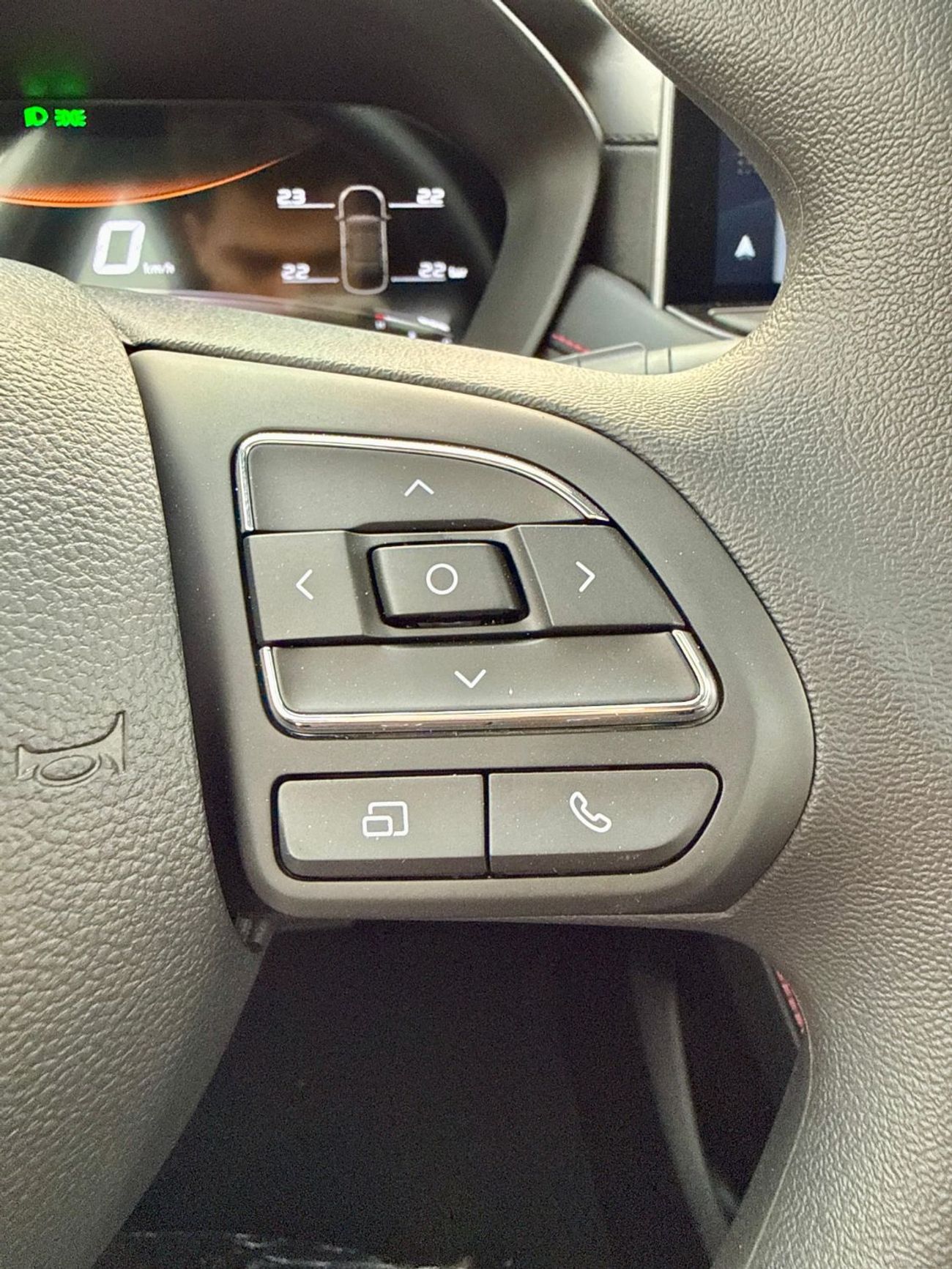 أم جي 5 MG5 - 1.5 - Luxury - 2025