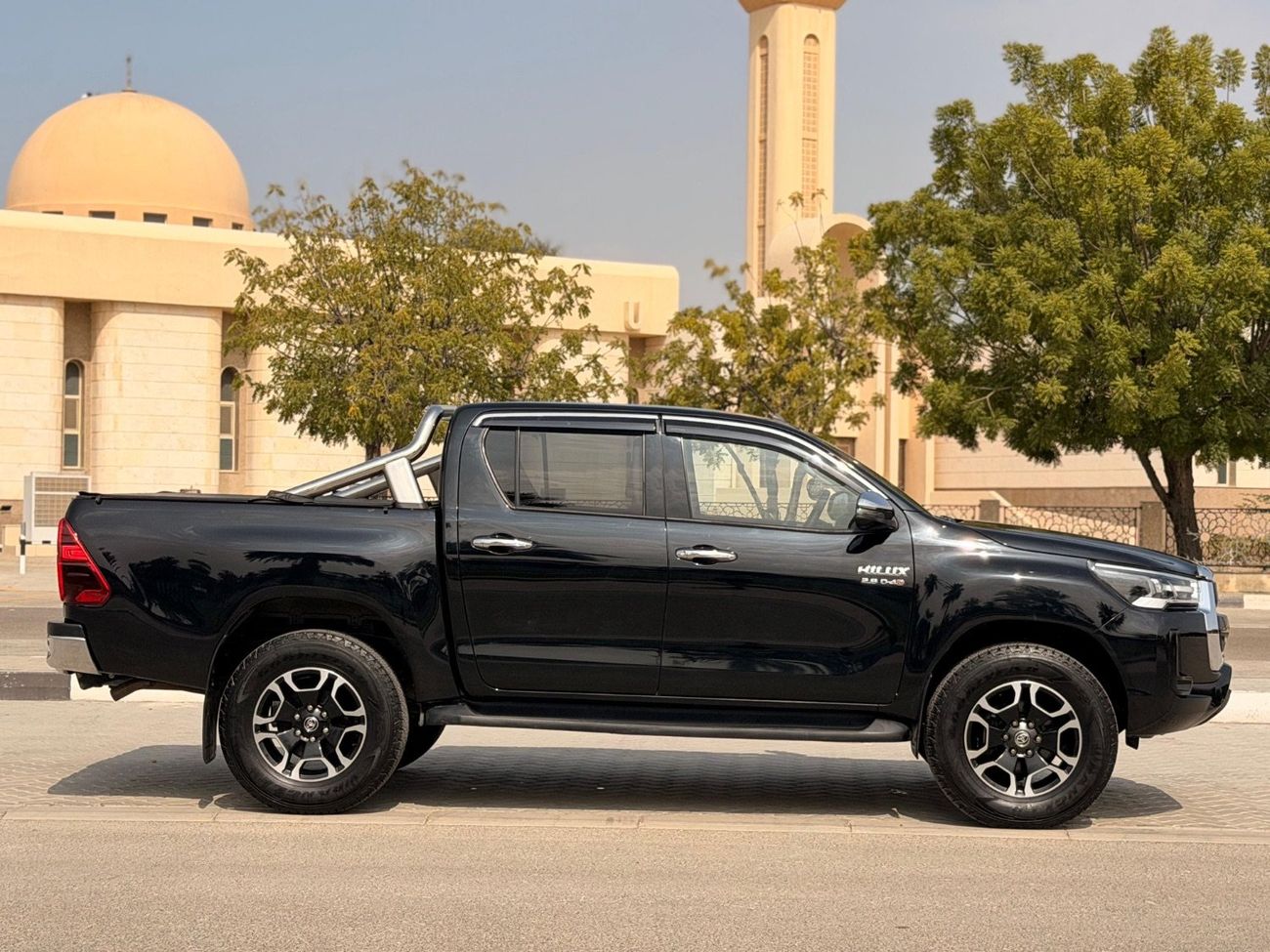 تويوتا هيلوكس SR5 export from Australia