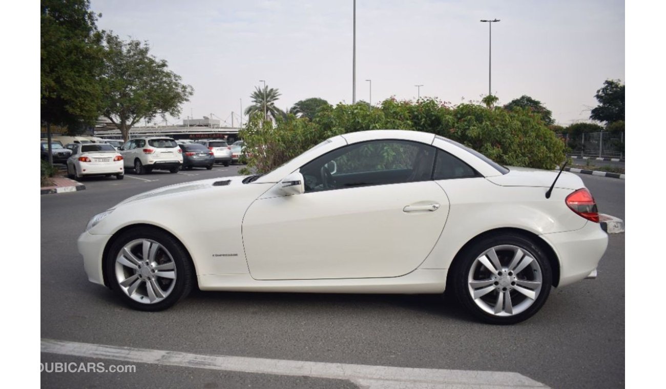 Mercedes-Benz SLK 200 HARD TOP CONVERTIBLE 2009 GCC SPECS LOW MILEAGE