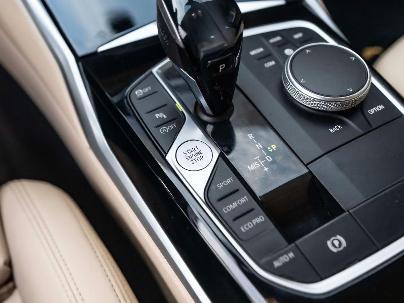 BMW 320i Executive 2.0L