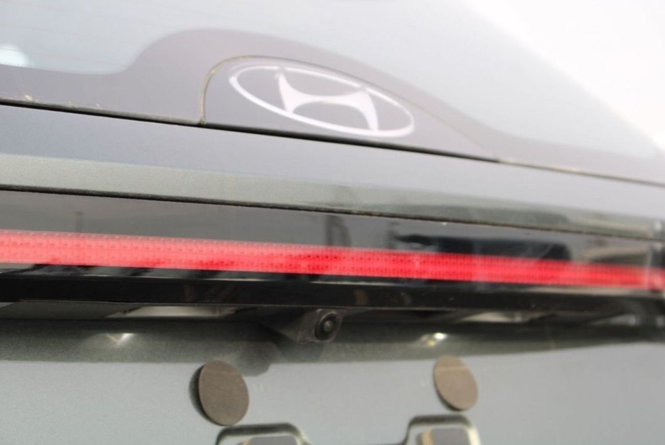 هيونداي توسون HYUNDAI TUCSON 2.5L PETROL 4WD ROYAL PLUS AUTO