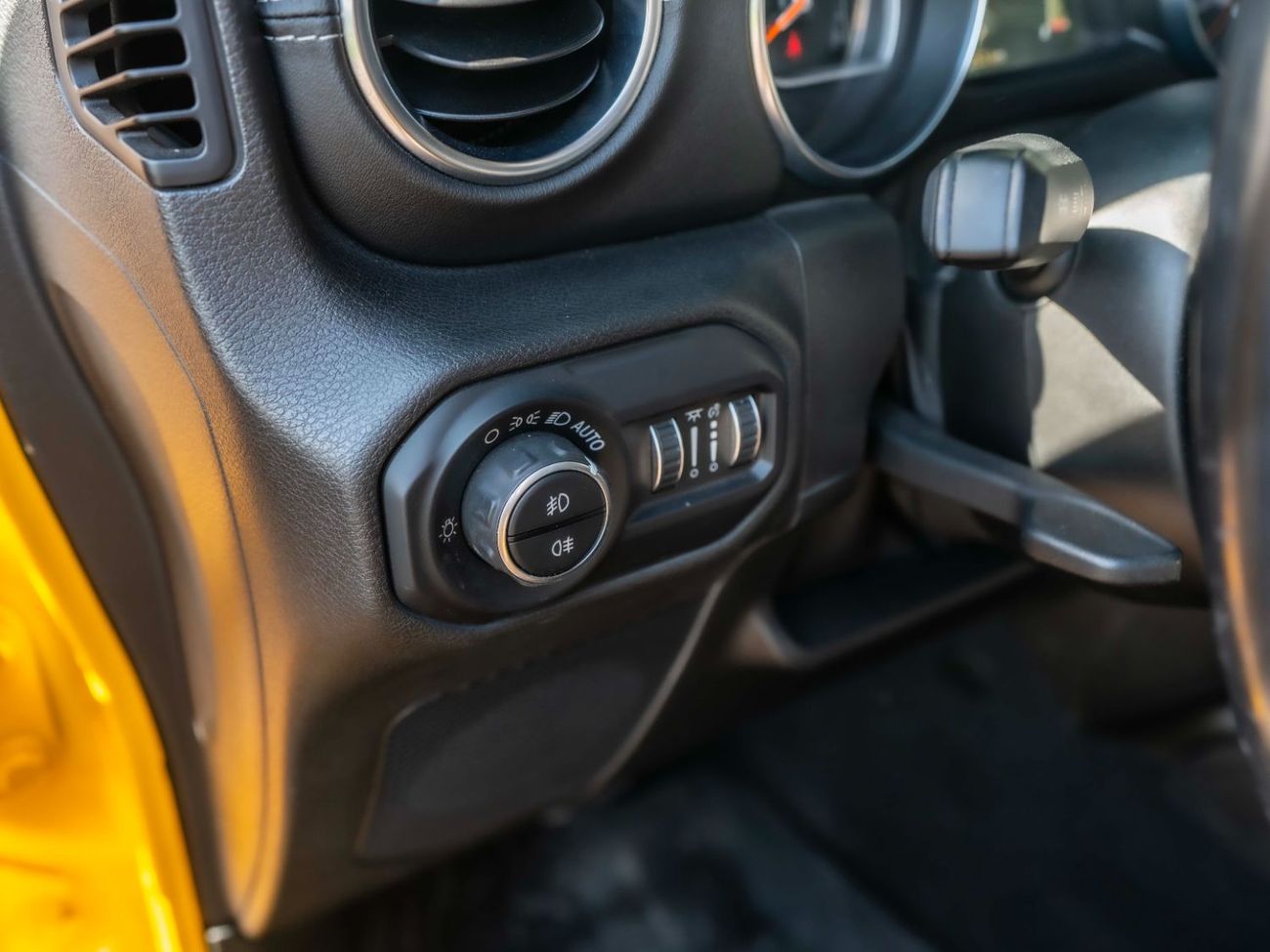 جيب رانجلر Sahara 3.6L A/T (5 Seater)