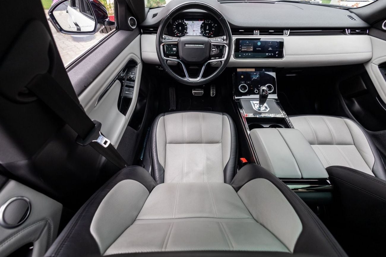 Land Rover Range Rover Evoque P250 R-Dynamic SE 2.0L Land Rover Range Rover Evoque 2021 GCC specs for 1,657.00 AED monthly