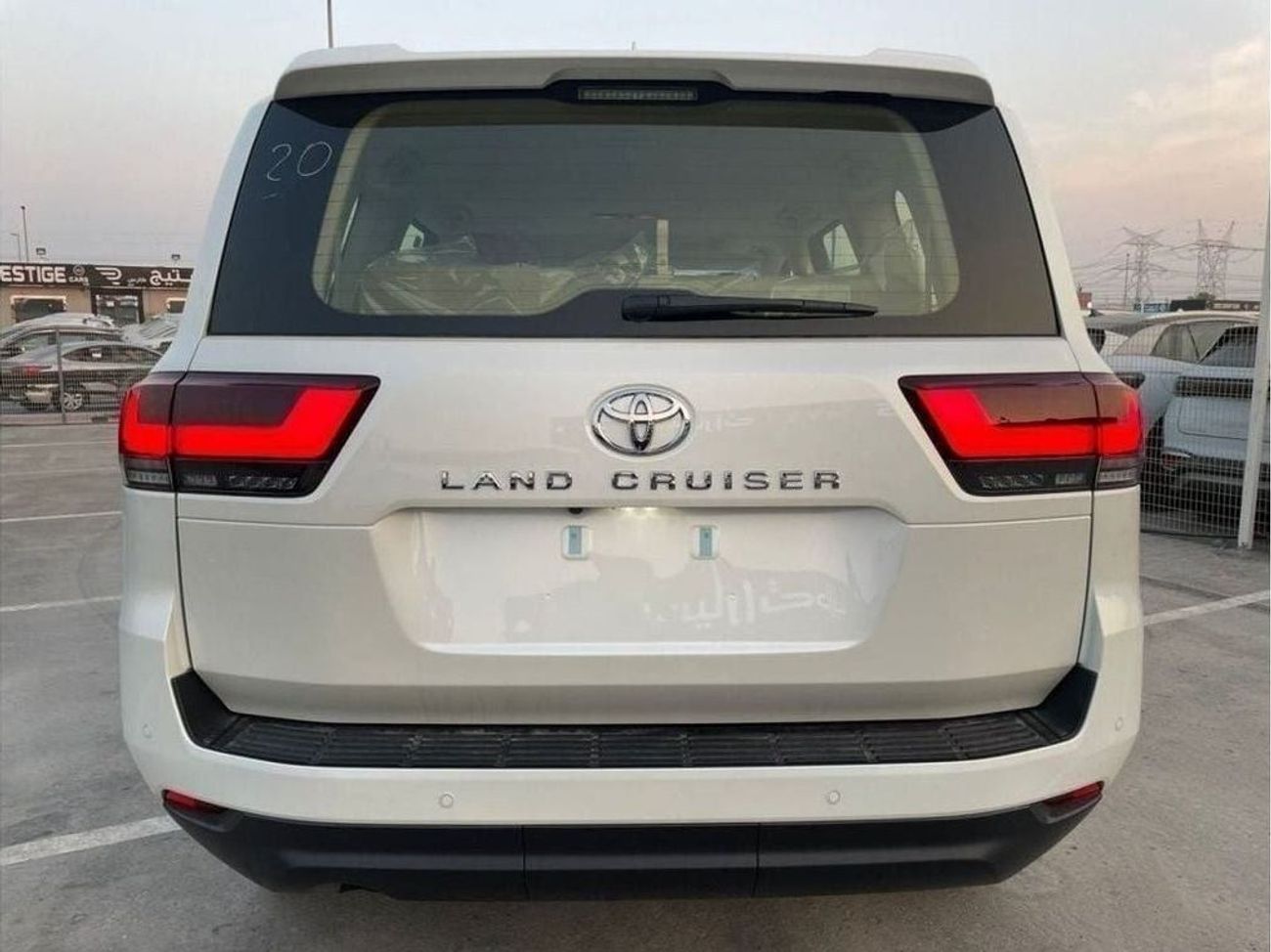 Toyota Land Cruiser TOYOTA LC300 3.5L VX+ PETROL EUROPE FULL OPTION 2022MY (FOR EXPORT ONLY)