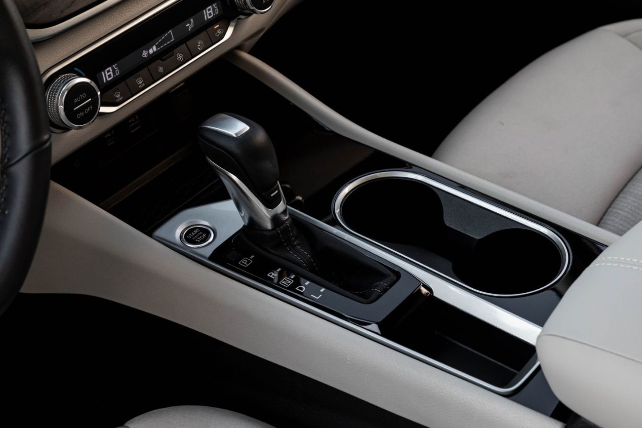 Nissan Altima ALTIMA SV | 2,056 P.M  | 0% Downpayment | Agency Warranty!