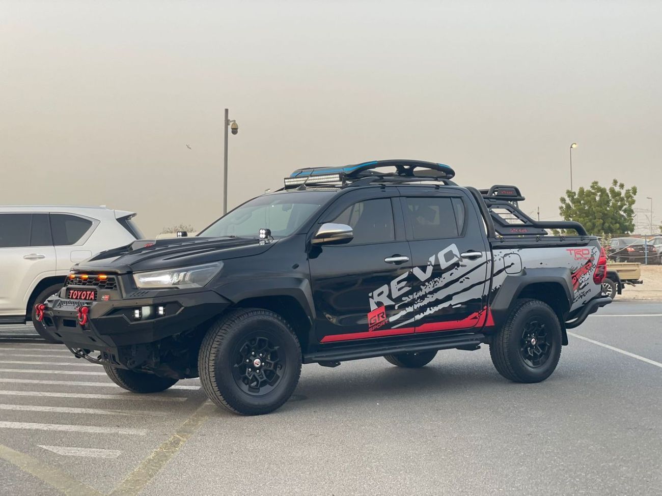 Toyota Hilux 2021 Toyota Hilux Revolution Edition Off road Package Full Option - 2.7L V4 AWD 4x4 - Full Bullbar A