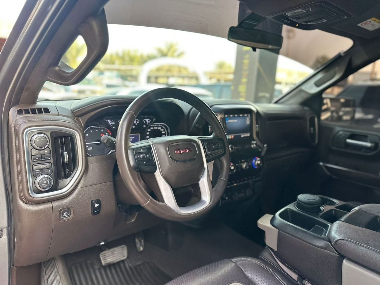 GMC Sierra 2.7T SLE Crew Cab (FWD)