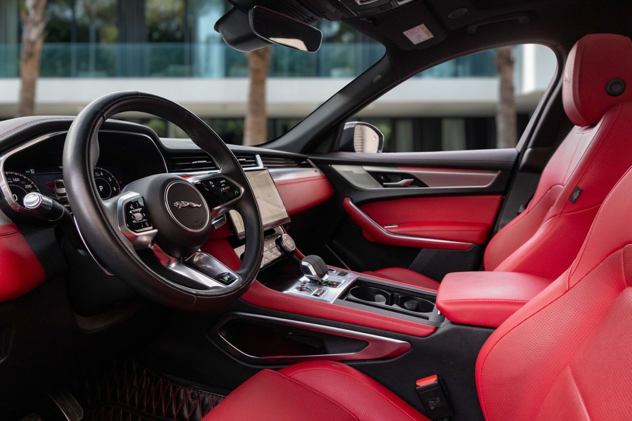 جاكوار F بيس F-Pace R-Dynamic | 2,918 P.M | 0% Downpayment | Agency Warranty!