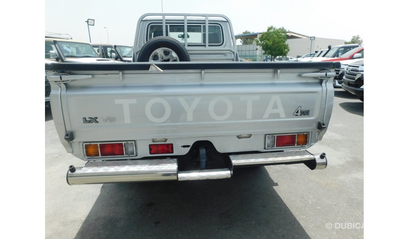 Toyota Land Cruiser Pick Up 79 SINGLE CAB PICKUP LX V8 4.5L DIESEL MANUAL TRANSMISSION WITH WINCH