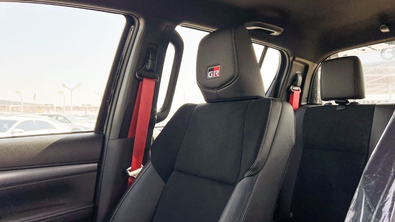 تويوتا هيلوكس EXPORT ONLY - 2026 Toyota Hilux GR sport 4.0L