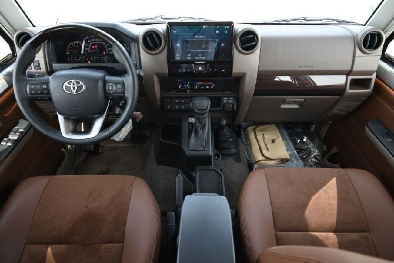 Toyota Land Cruiser 70 2024 TOYOTA LAND CRUISER 71 HARDTOP SDLX V6 4.0L PETROL 4WD 5-SEATER AT