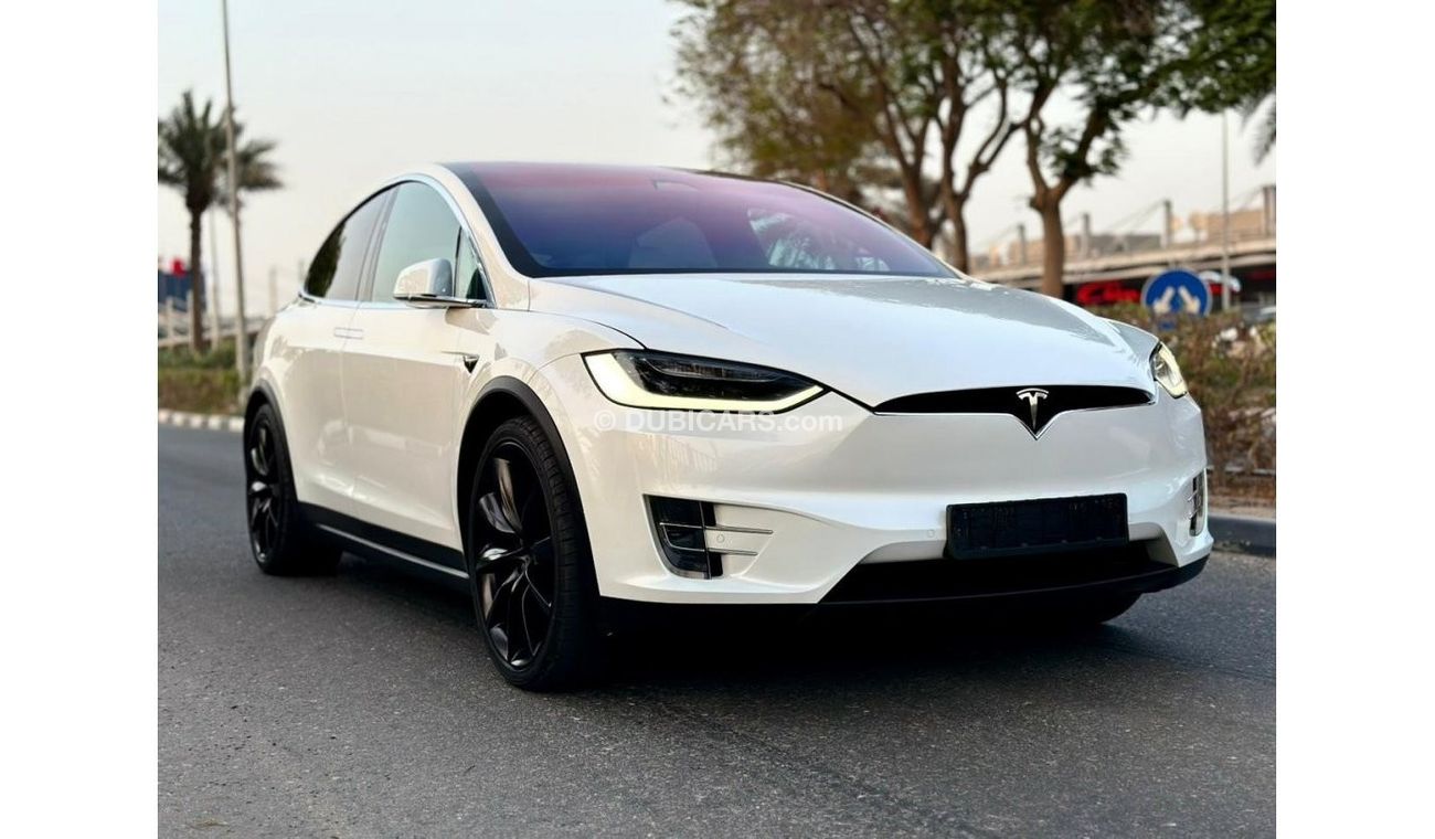 Tesla Model X 90D original paint, clean car, GCC