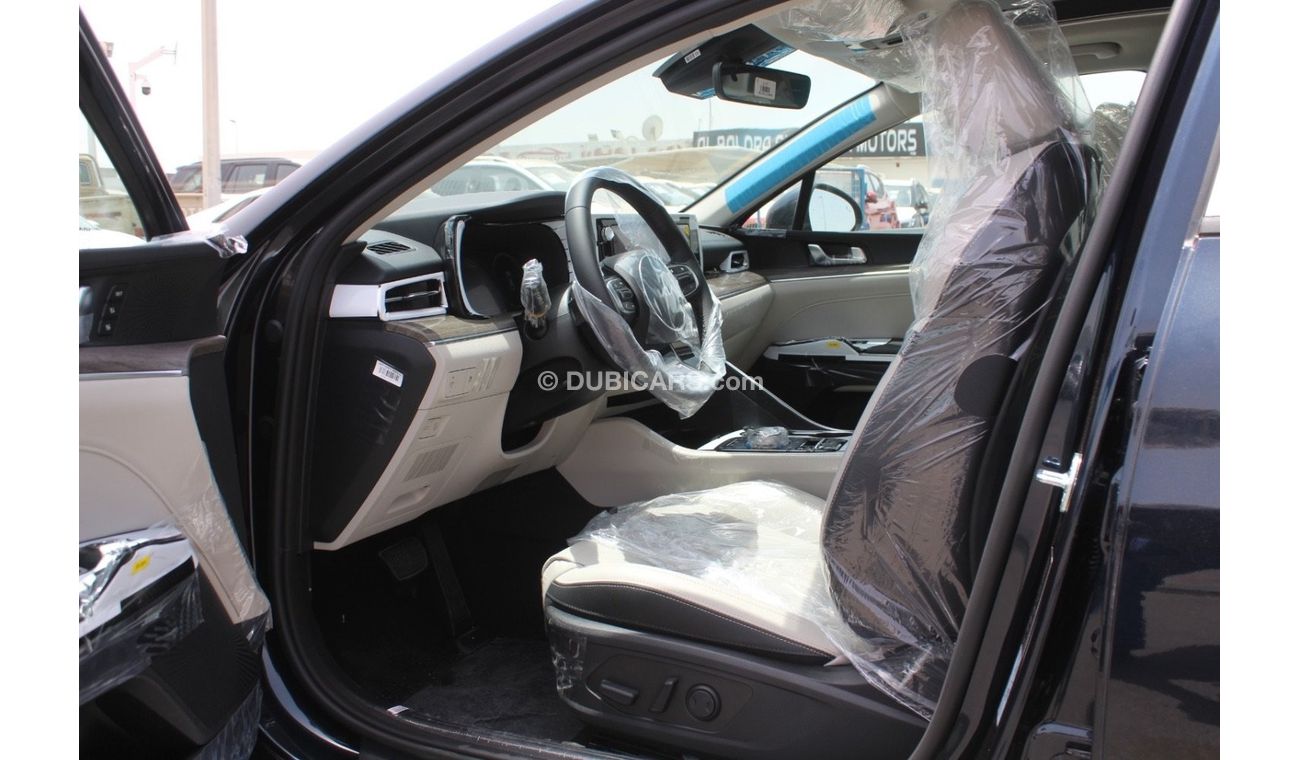 Kia K5 2.0 L hybrid 360 camera