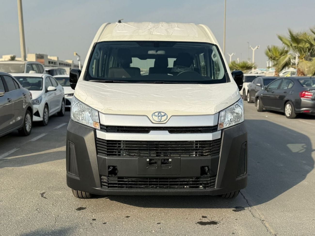 تويوتا هاياس HIACE 2026 MODEL 13 SEATS 3.5L PETROL V6 HIGH ROOF A/T