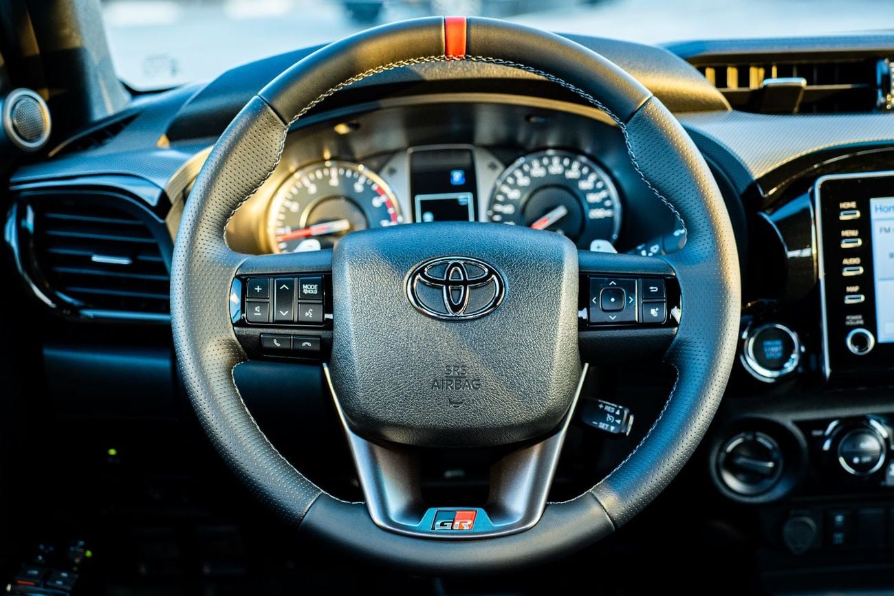 تويوتا هيلوكس Toyota Hilux GR Sport 4.0L V6 2026  4WD Automatic