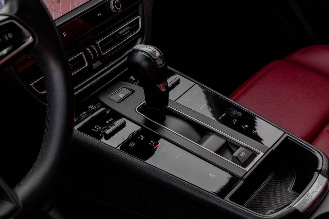 بورش ماكان MACAN CHRONO | 5,092 P.M | 0% Downpayment