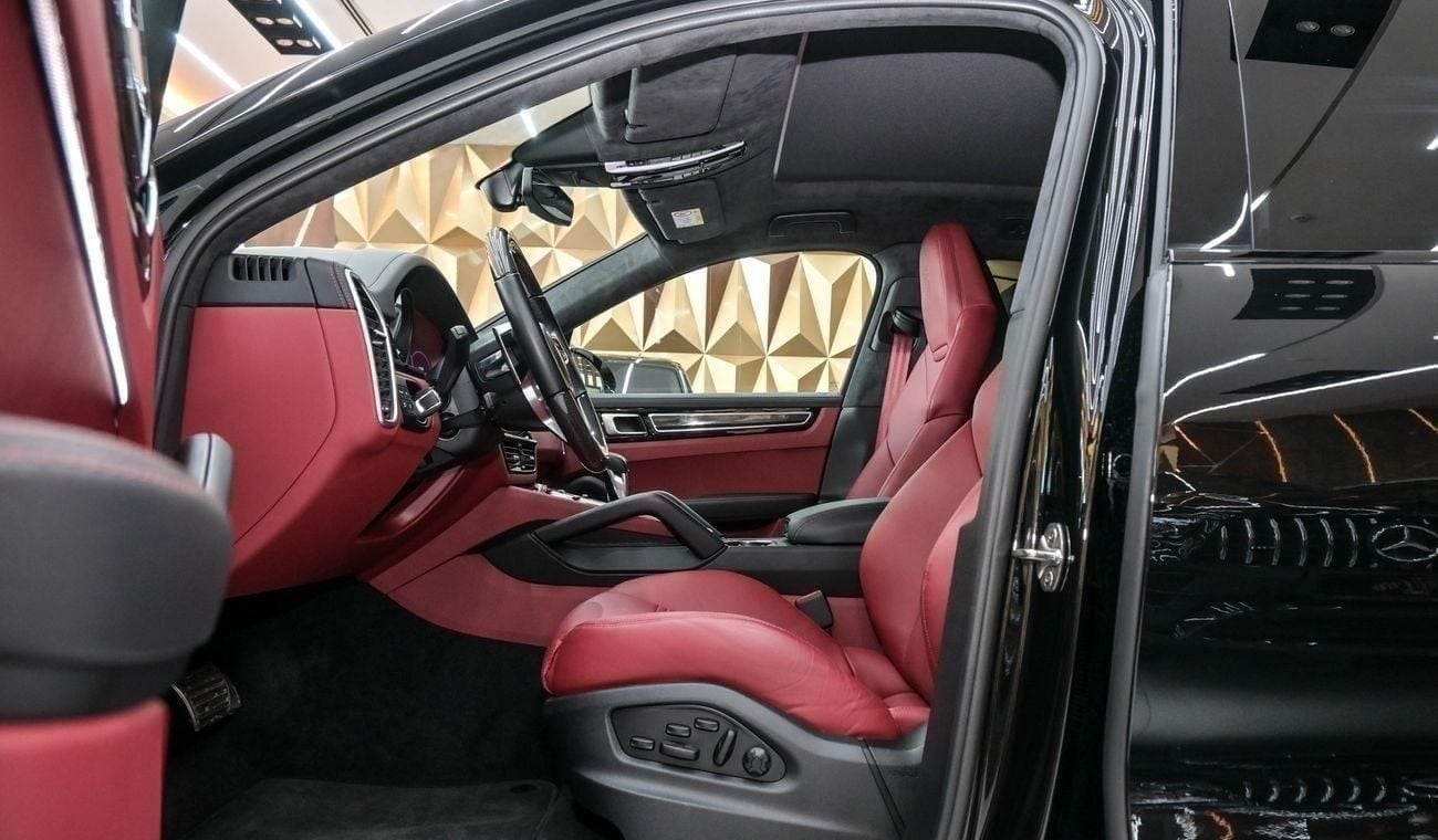 Porsche Cayenne GTS COUPE 2023 V8