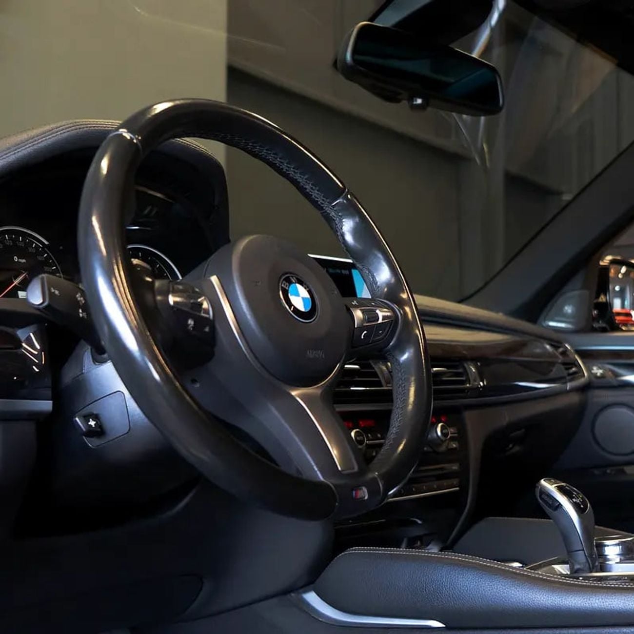 BMW X6 1,632 P.M • 0% Downpayment • xDrive35i M Sport • Clean Title • 1 Year Warranty