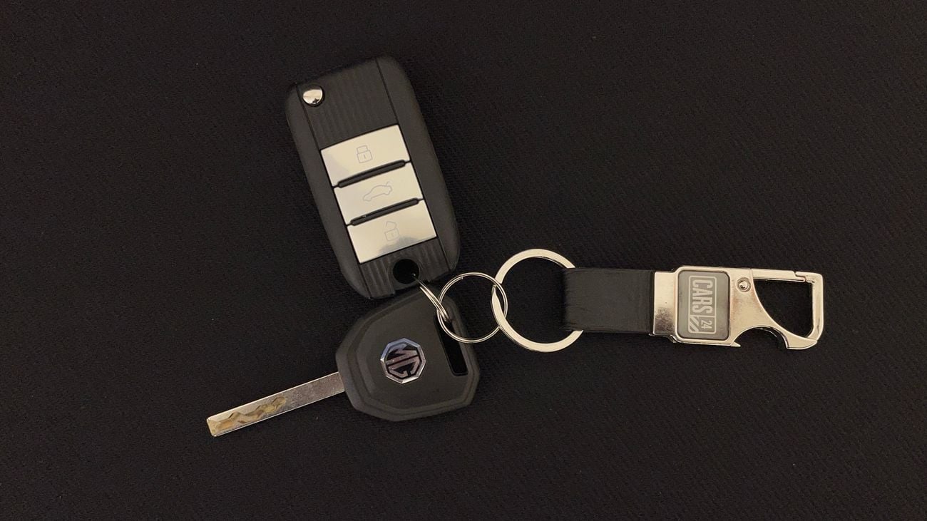 أم جي 5 STD 1.5 | بدون دفعة مقدمة | اختبار القيادة في المنزل