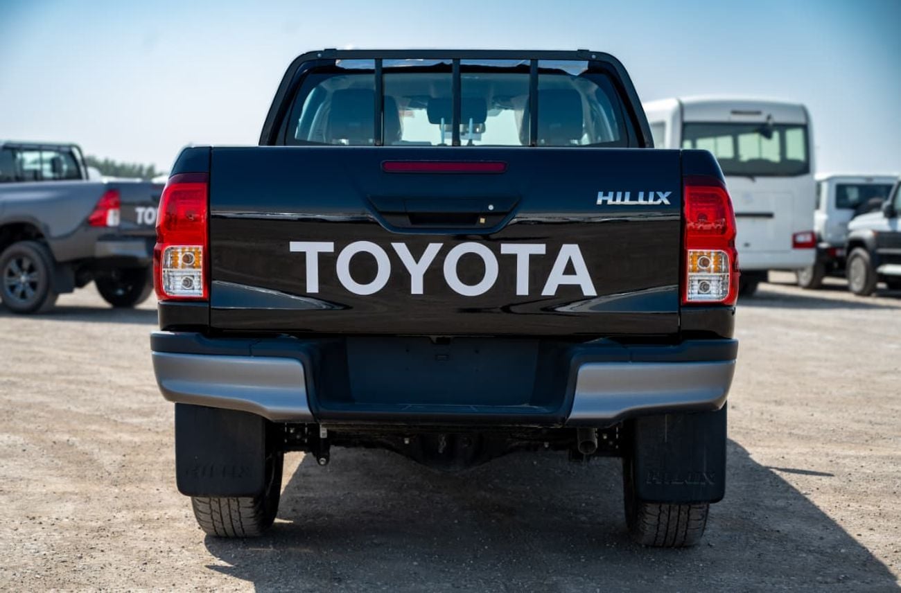 Toyota Hilux GLX 2.7L Medium Grade | Double Cabin | 4x4 | Automatic | Petrol