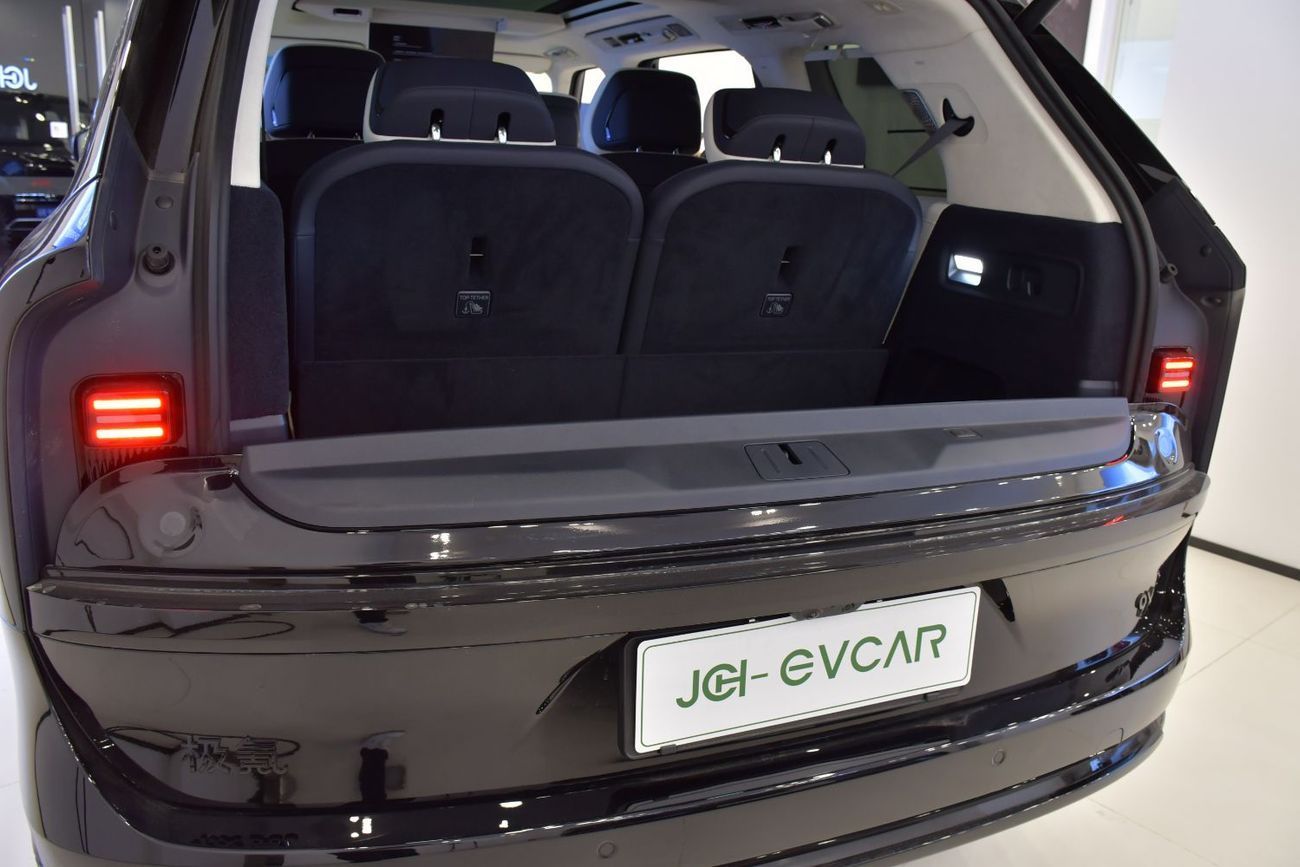 Zeekr 9X ultra 70kwh swivel seat