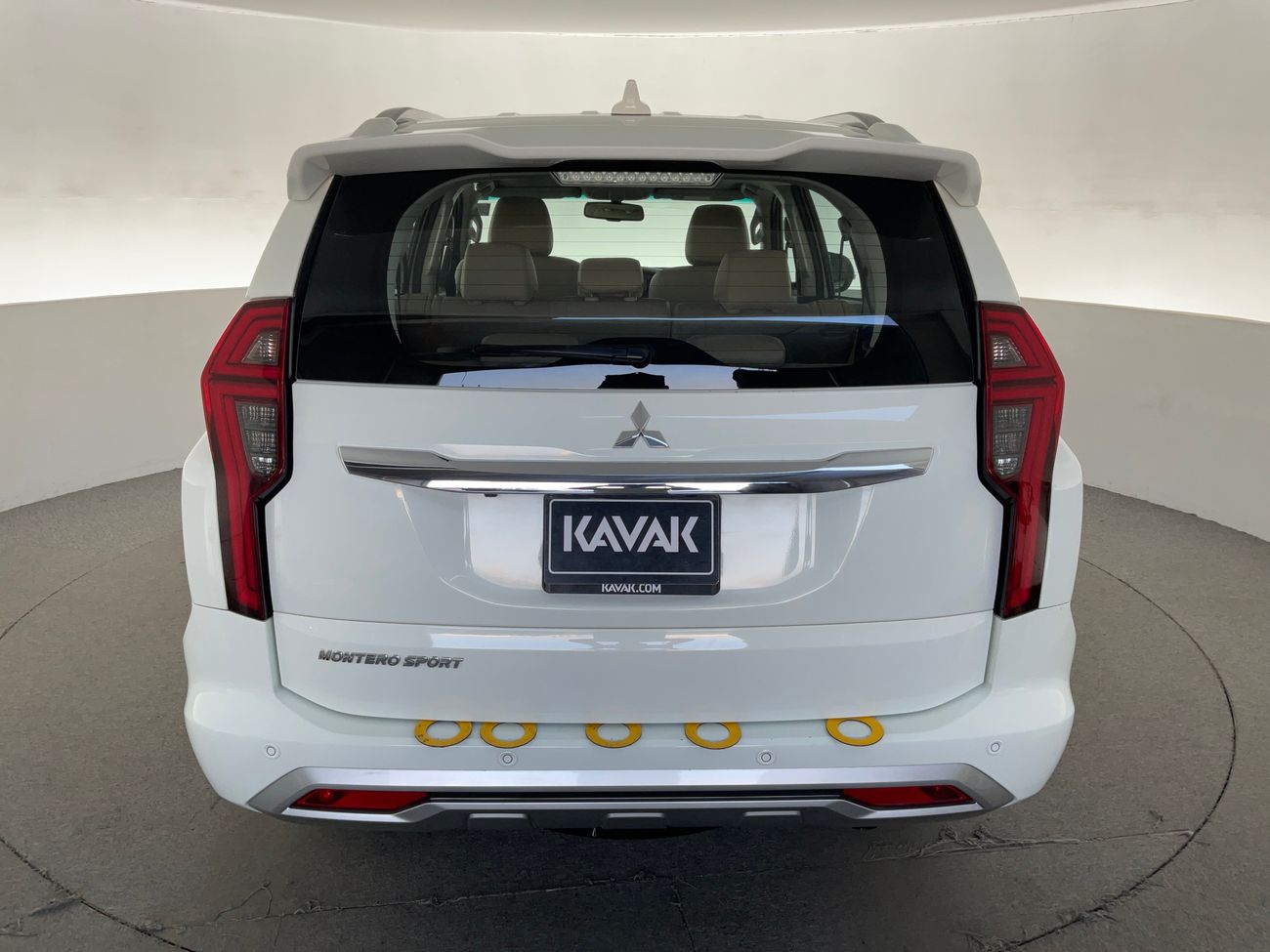 ميتسوبيشي مونتيرو سبورت GLS Premium | شامل الضمان | 0 ﺪﻔﻋﺓ ﺃﻮﻟﻯ