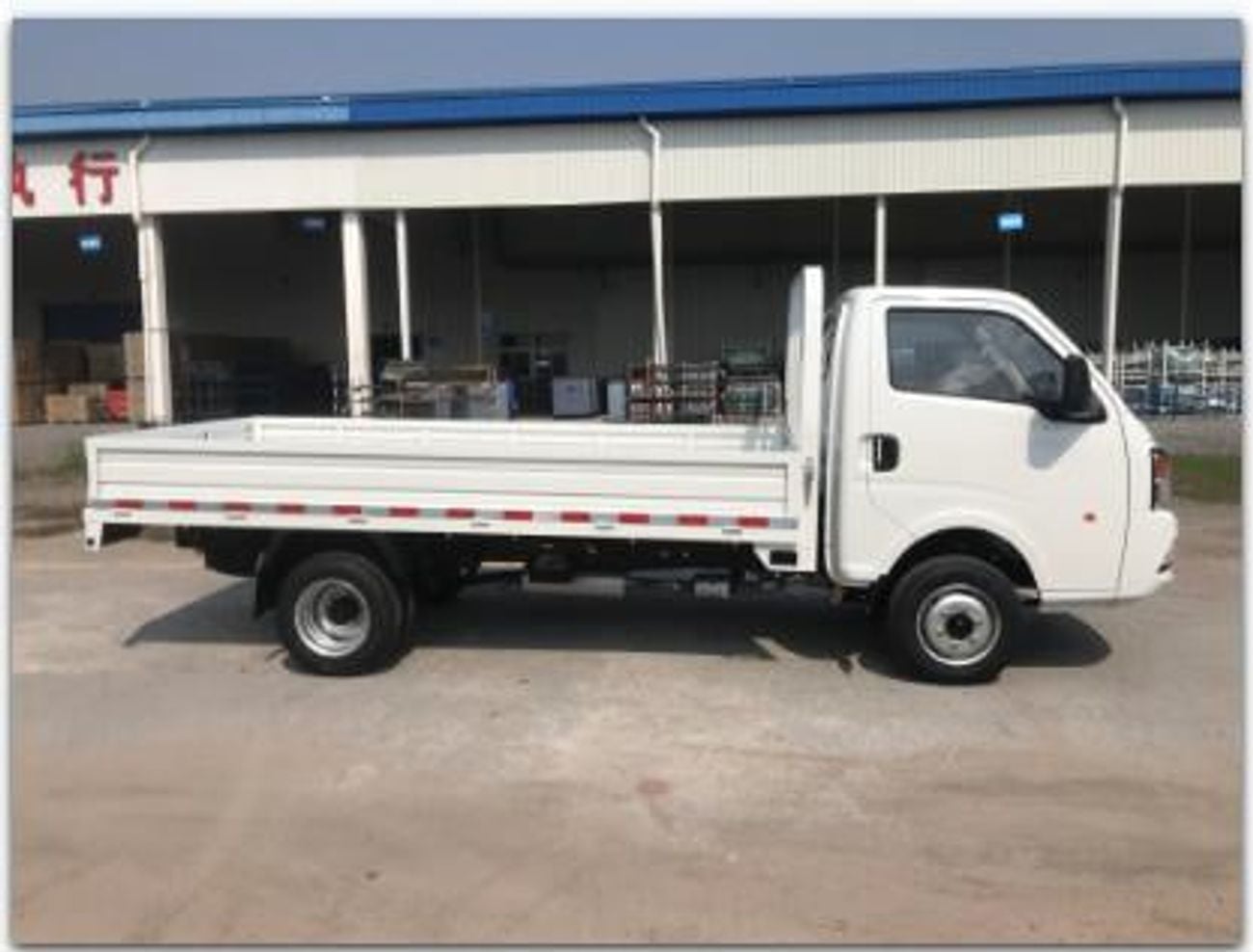 KYC D5 KYC D5 DIESEL SINGLE CABIN, DOUBLE REAR TIRE-CHINESE SPEC