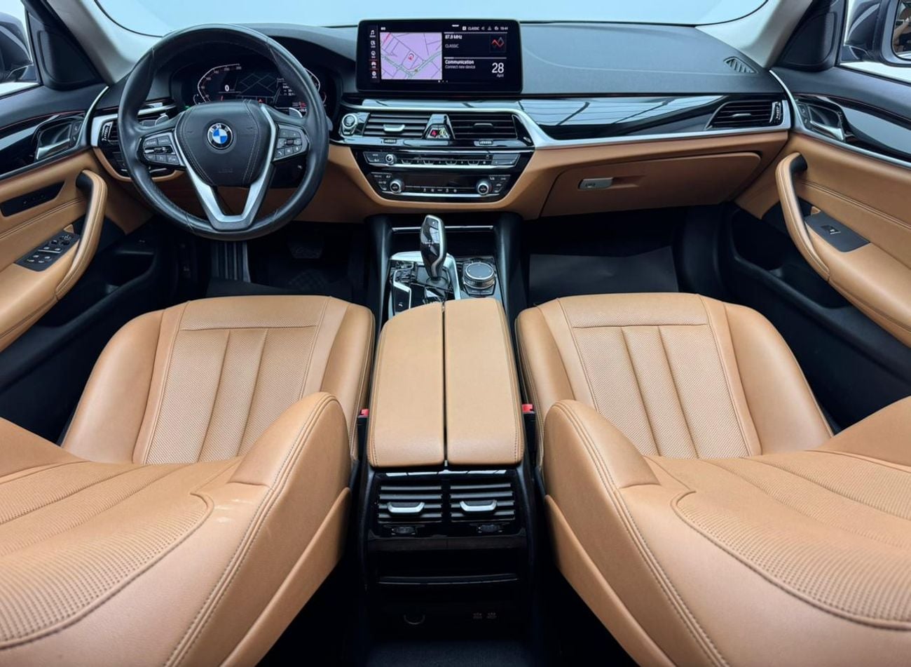 BMW 520i 2023 BMW 520i, BMW Service History, Aug / 2026 BMW Warranty, GCC