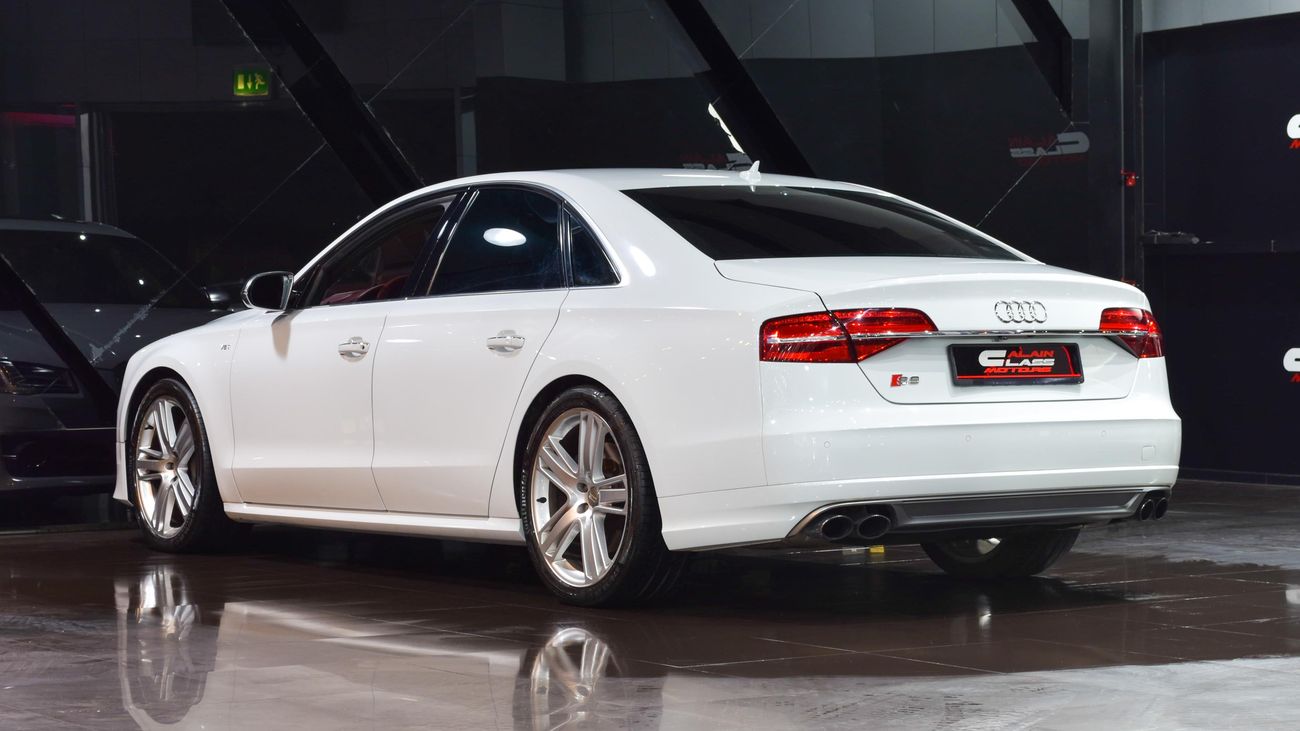 Audi S8 Quattro V8 T