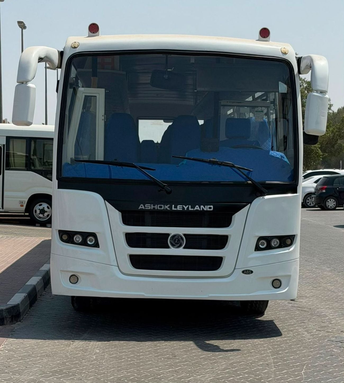 اشوك ليلاند فالكون 66 Seater A/C Bus