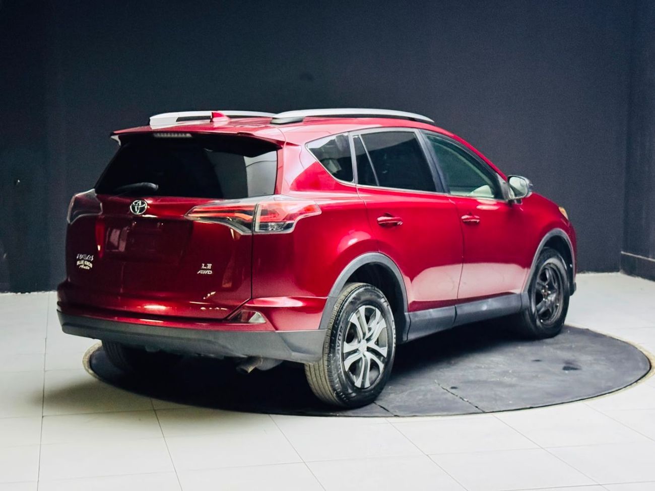 Toyota RAV4 EXR LE AWD Perfect inside and out
