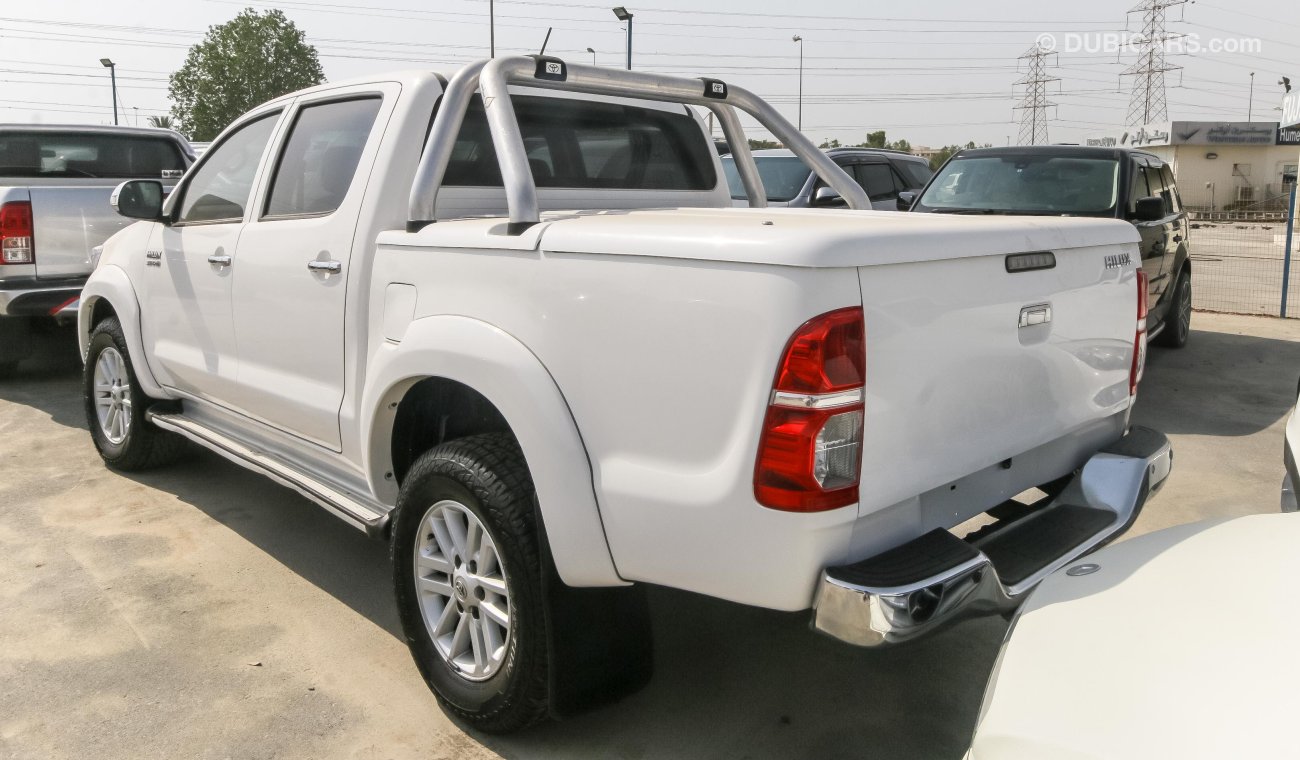 Toyota Hilux 4X4 3.0 diesel Auto D-4D right hand drive diesel AUTO for EXPORT ONLY