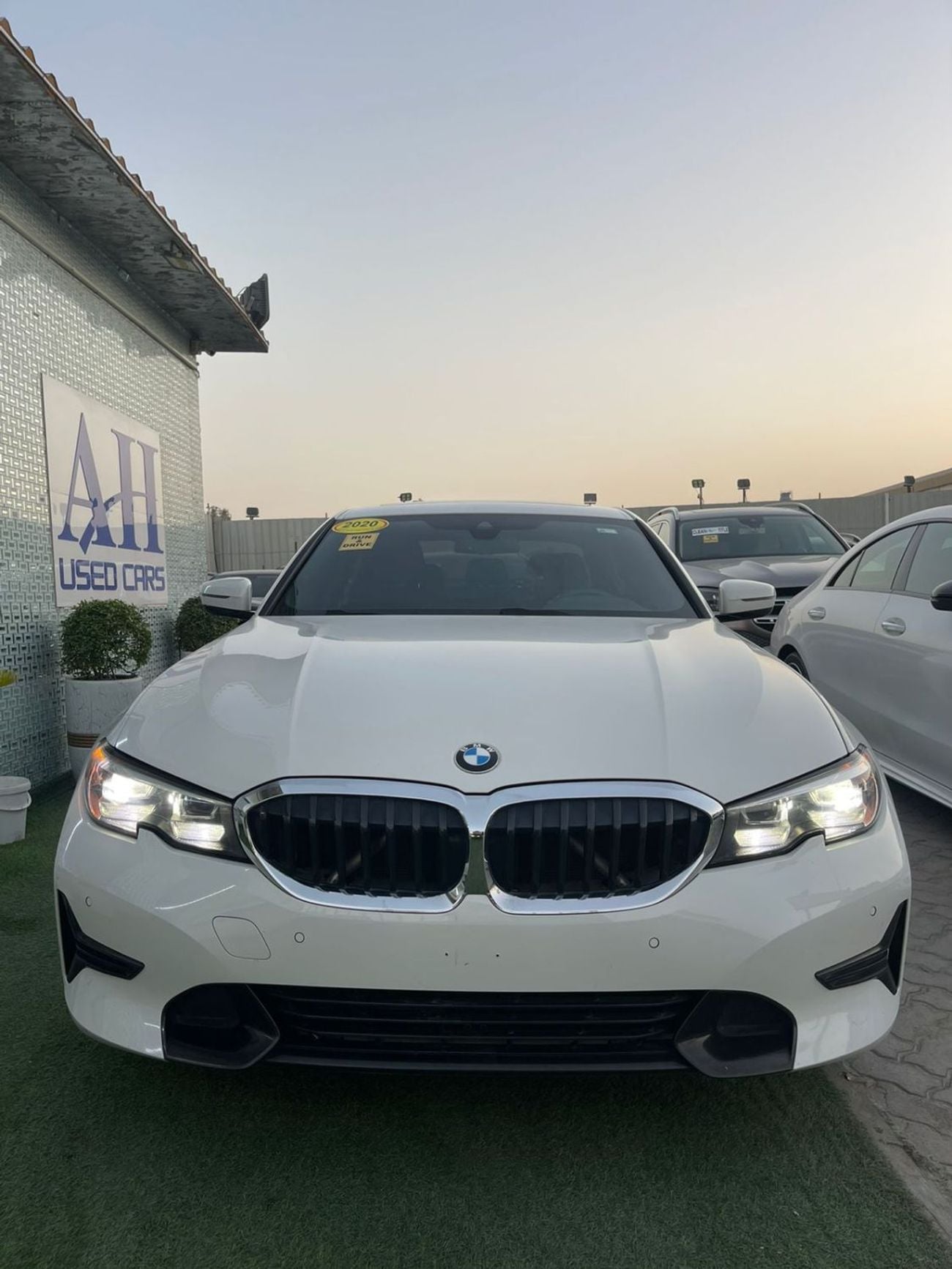 بي أم دبليو 330i
