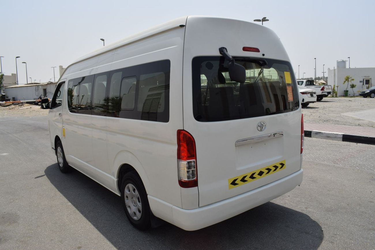 Toyota Hiace GL 15 seater bus, model:2016