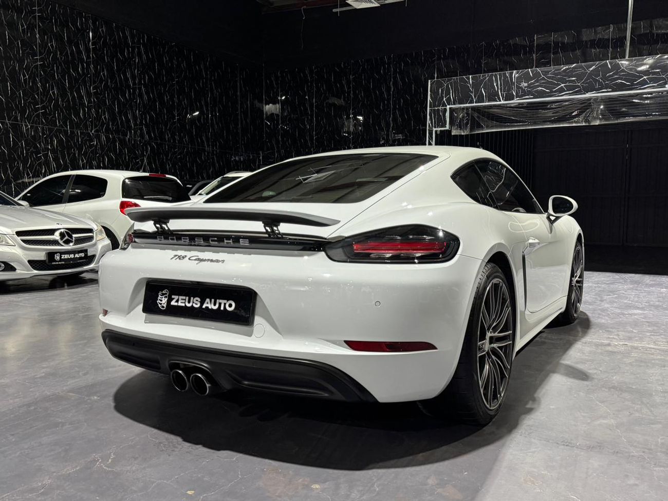 Porsche 718 Cayman Std 2.0L A/T