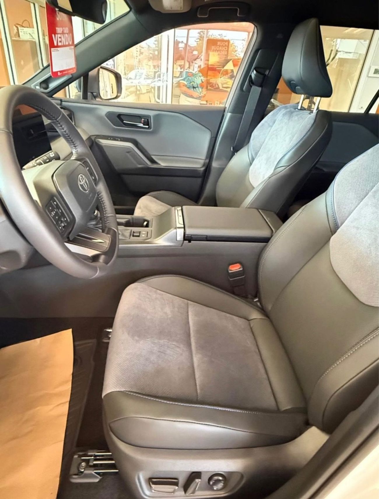 Toyota RAV4 XSE HEV