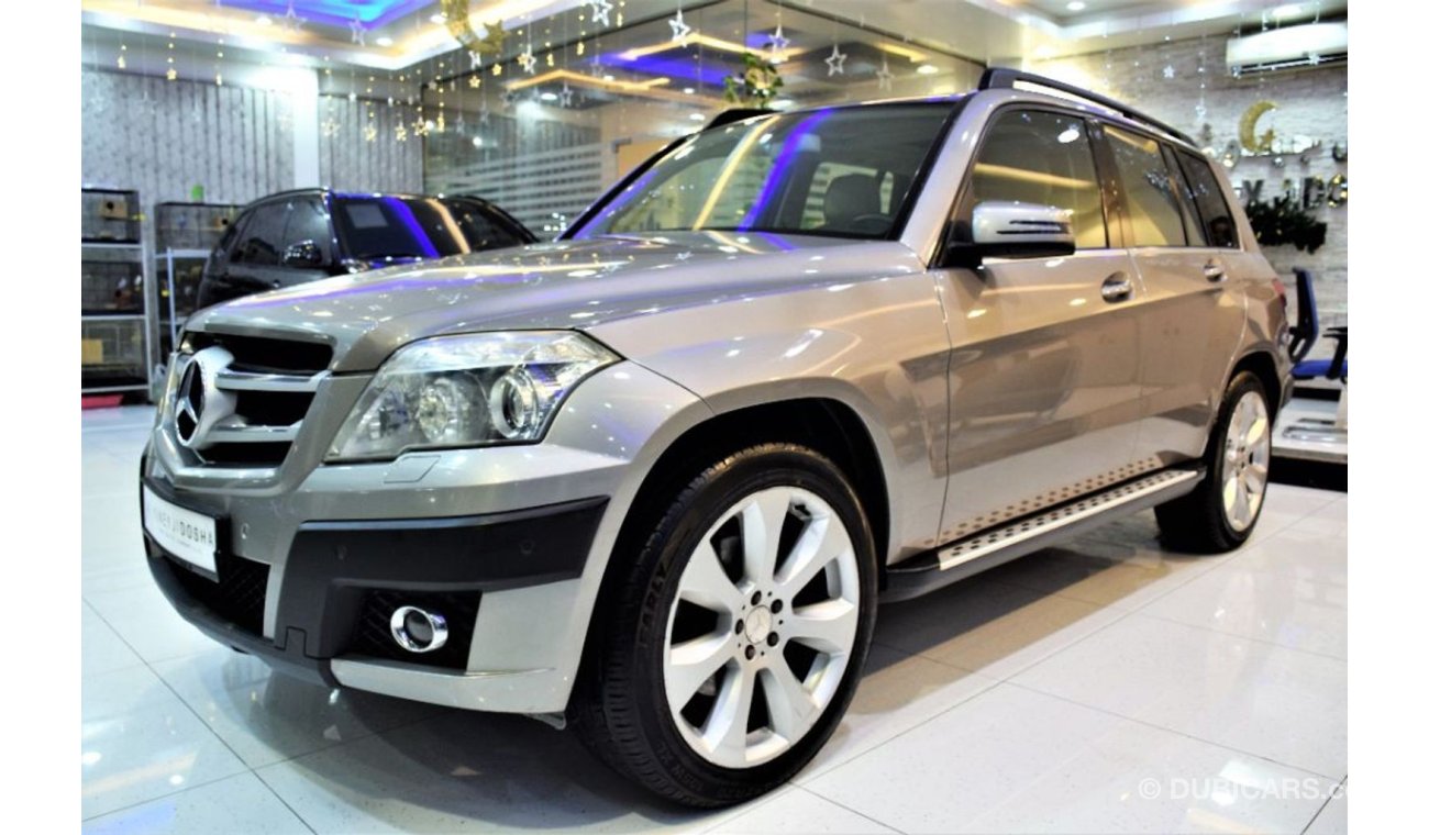 مرسيدس بنز GLK 350 2009 Model!! in Gold Color! GCC Specs