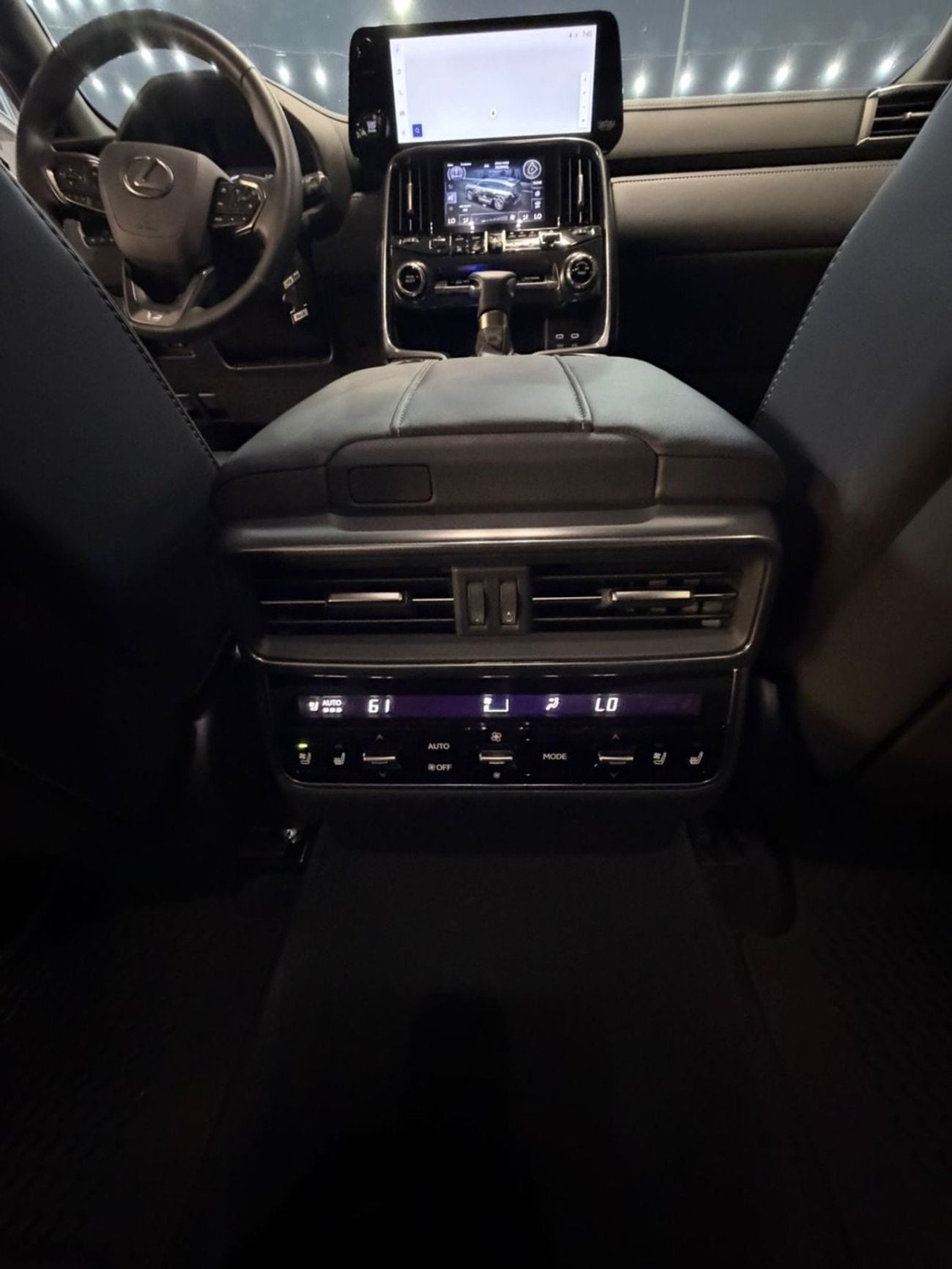 Lexus LX600 F SPORT