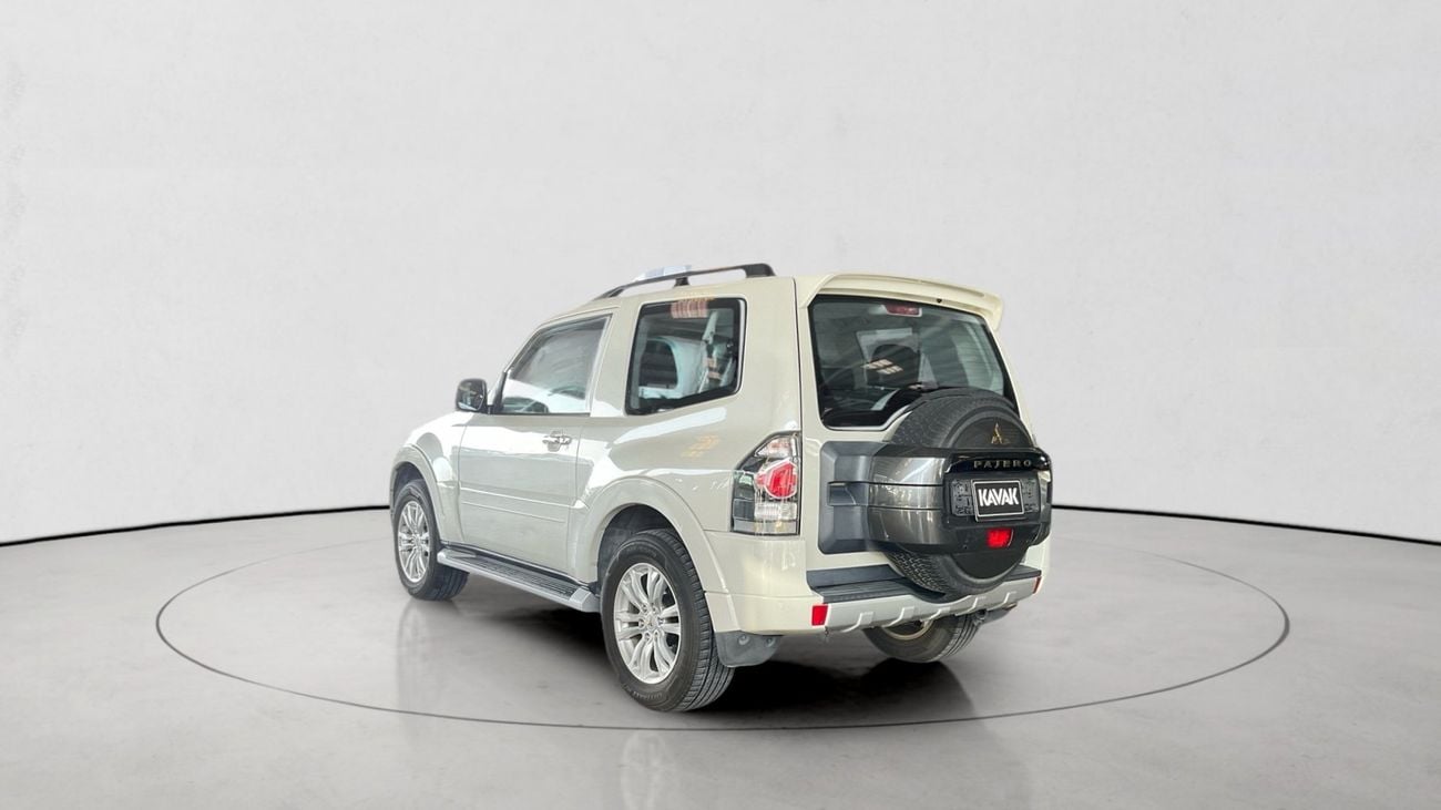Mitsubishi Pajero GLS HIGHLINE 3.8 GLS AUTO 4WD SWB H/L LTHR | Guaranteed Warranty | 0 Down Payment