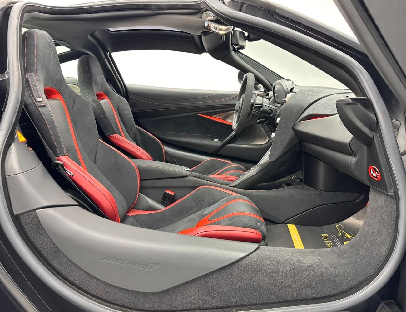 مكلارين 720S 2019 McLaren 720s, 1 Year Warranty Unlimited Km, McLaren Full Service History, GCC