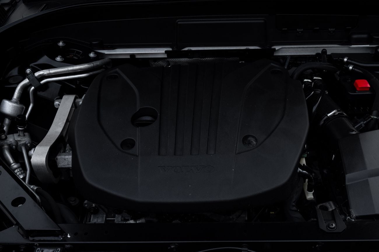 Volvo XC60 INSCRIPTION | 2,155 P.M | 0% Downpayment | B5 Inscription!