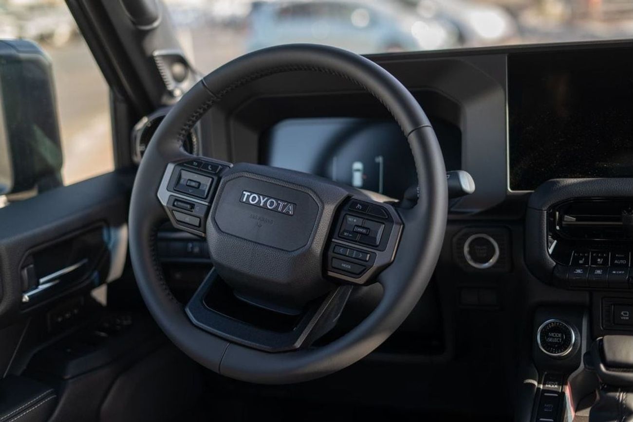 تويوتا برادو TOYOTA PRADO 2.8 DIESEL LUXURY FULLL OPTION