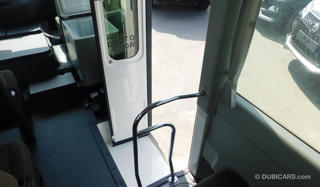 Toyota Coaster 4.2L Diesel Bus 23 passengers M/T - Auto folding door