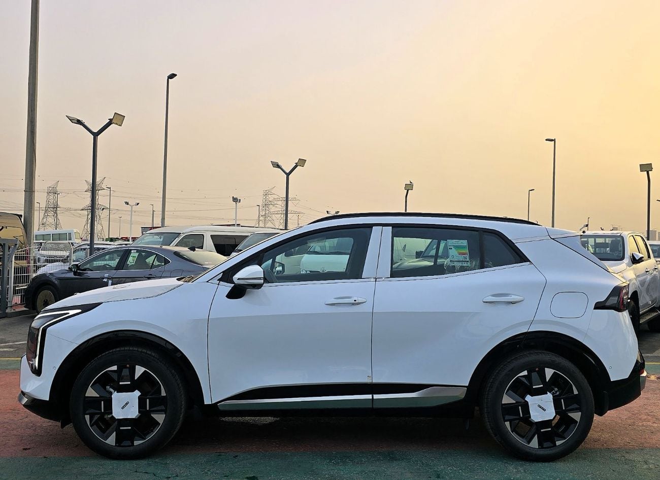 Kia Sportage Kia Sportage  full option 2.0l A/T FWD SUV White Color Gcc 2026 Model