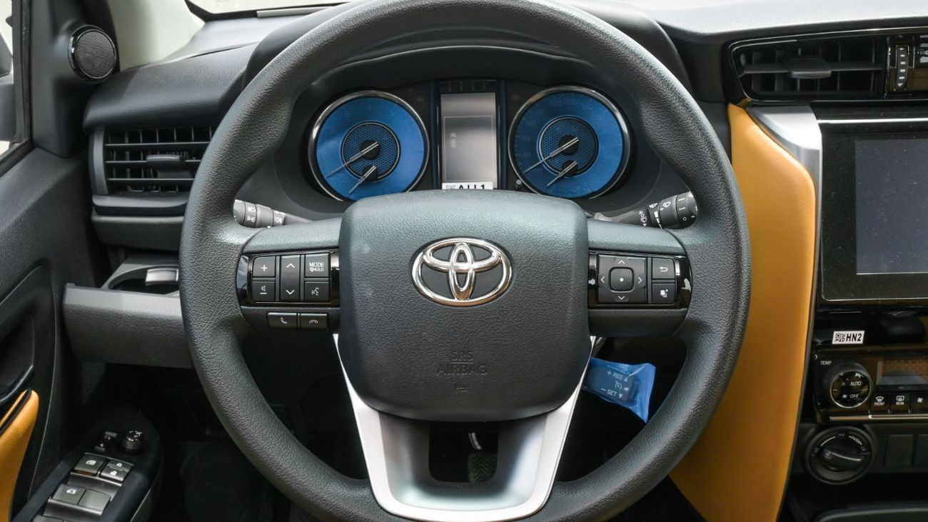 تويوتا فورتونر SR5 2.7L Toyota Fortuner 2.7L 4WD 2024 | For Export