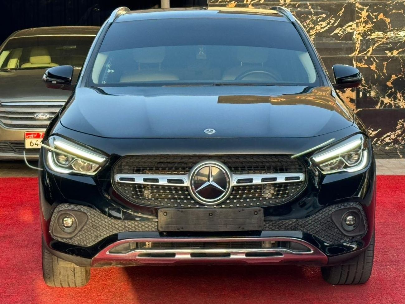مرسيدس بنز GLA 250 4MATIC