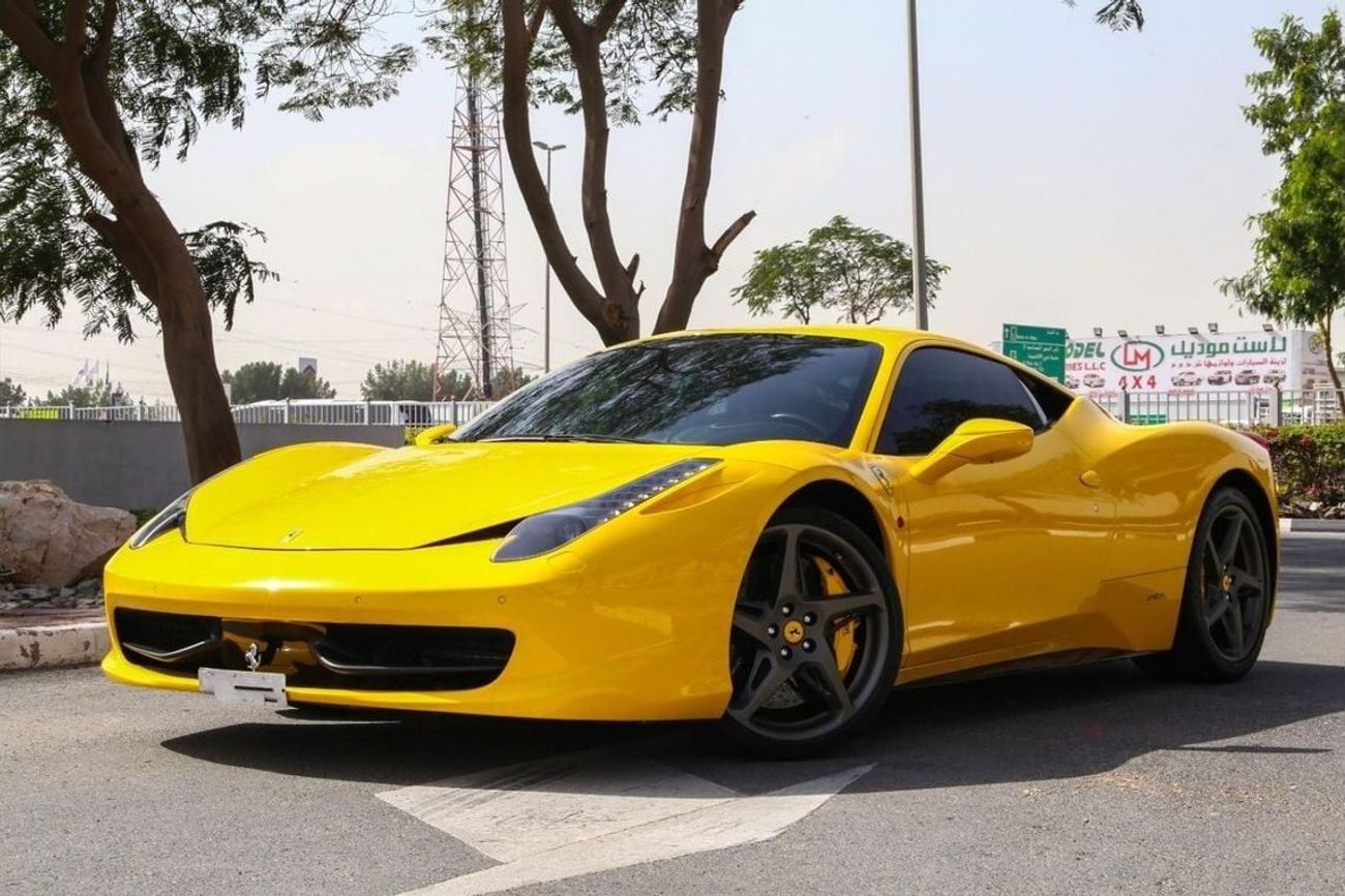 فيراري 458 Std 4.5L GCC SPEC NEAT AND CLEAN