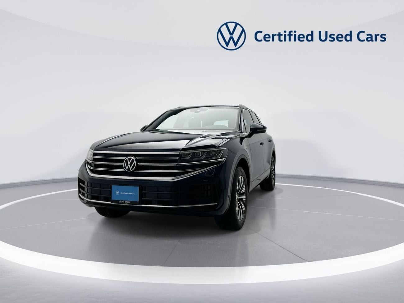 Volkswagen Touareg 3.0T TL (340 HP) Touareg Elegance + Tirano (Ref#21179) / WAS 229,900 AED - NOW 199,900 AED